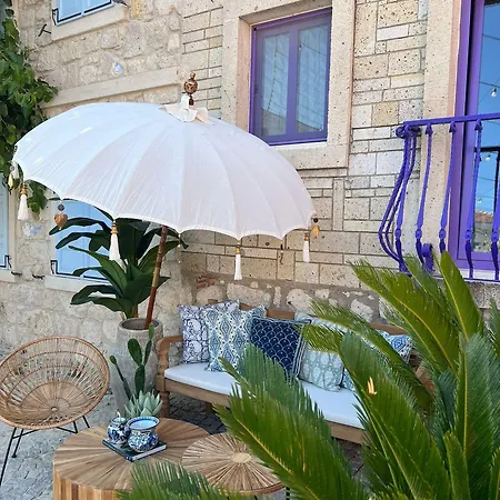 Alba Alaçatı * Çeşme